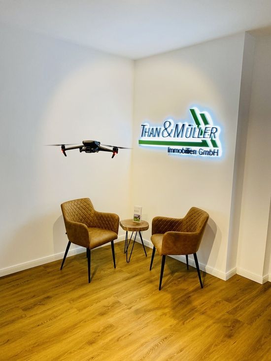 Wartebereich - Than & Müller Immobilien